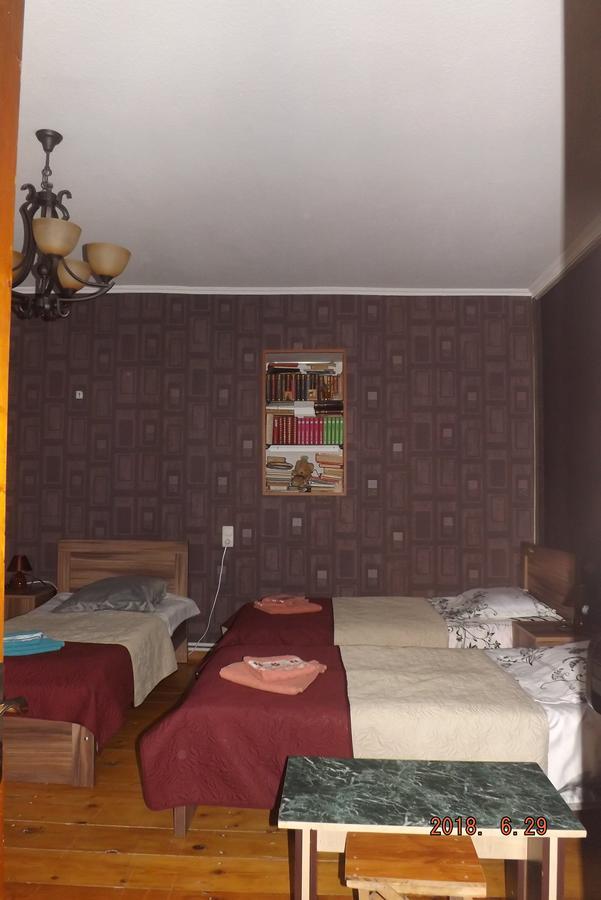 Guest House Gio Tbilissi Extérieur photo